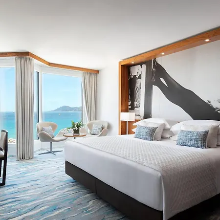 Готель Jw Marriott 5*